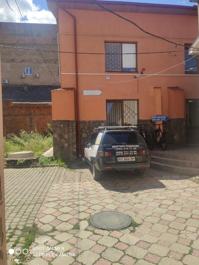 Apartments Domovik On Valenberga 3 穆卡切沃 外观 照片